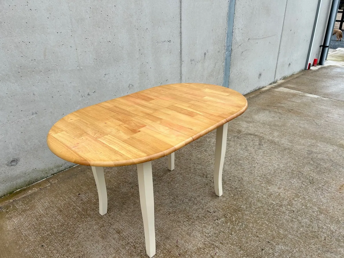 Table and chair set - Image 3