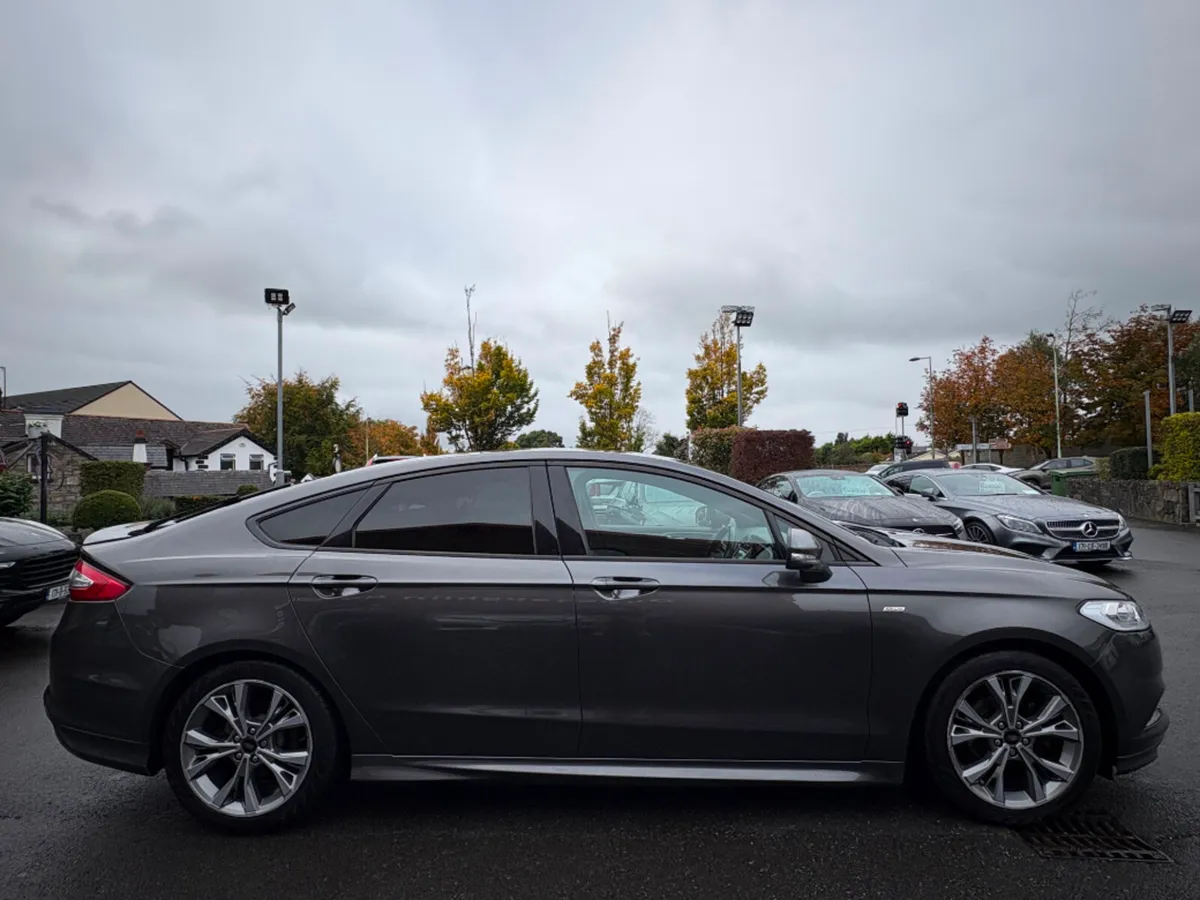 Ford Mondeo St-line+ 5DR 2.0 150PS 6SPD 4DR - Image 4