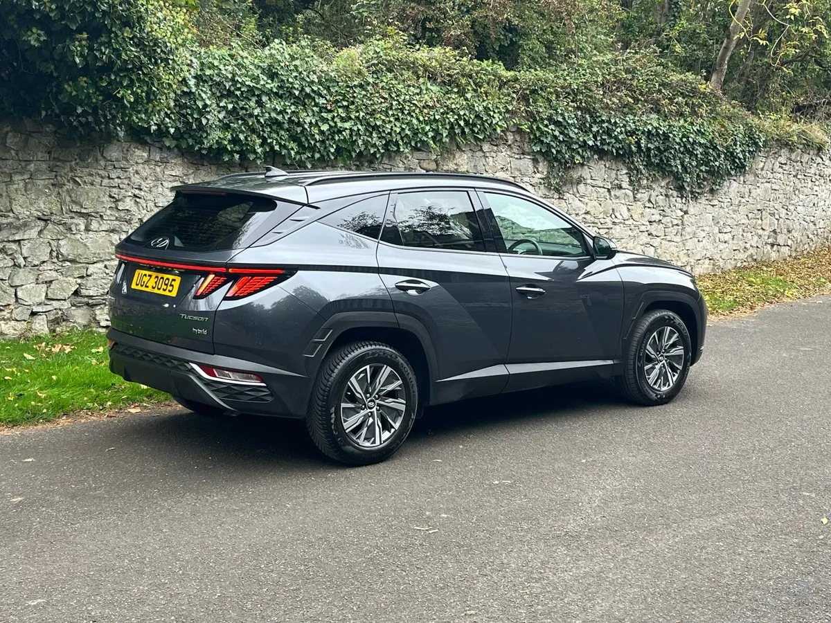 2021 Hyundai Tucson SE Connect 1.6 HEV 230 BHP - Image 3
