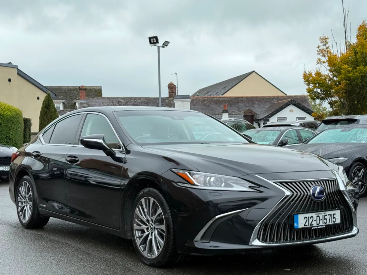 Lexus ES 300H DYNAMIC AUTO *HIGH SPEC & FSH* - Image 3