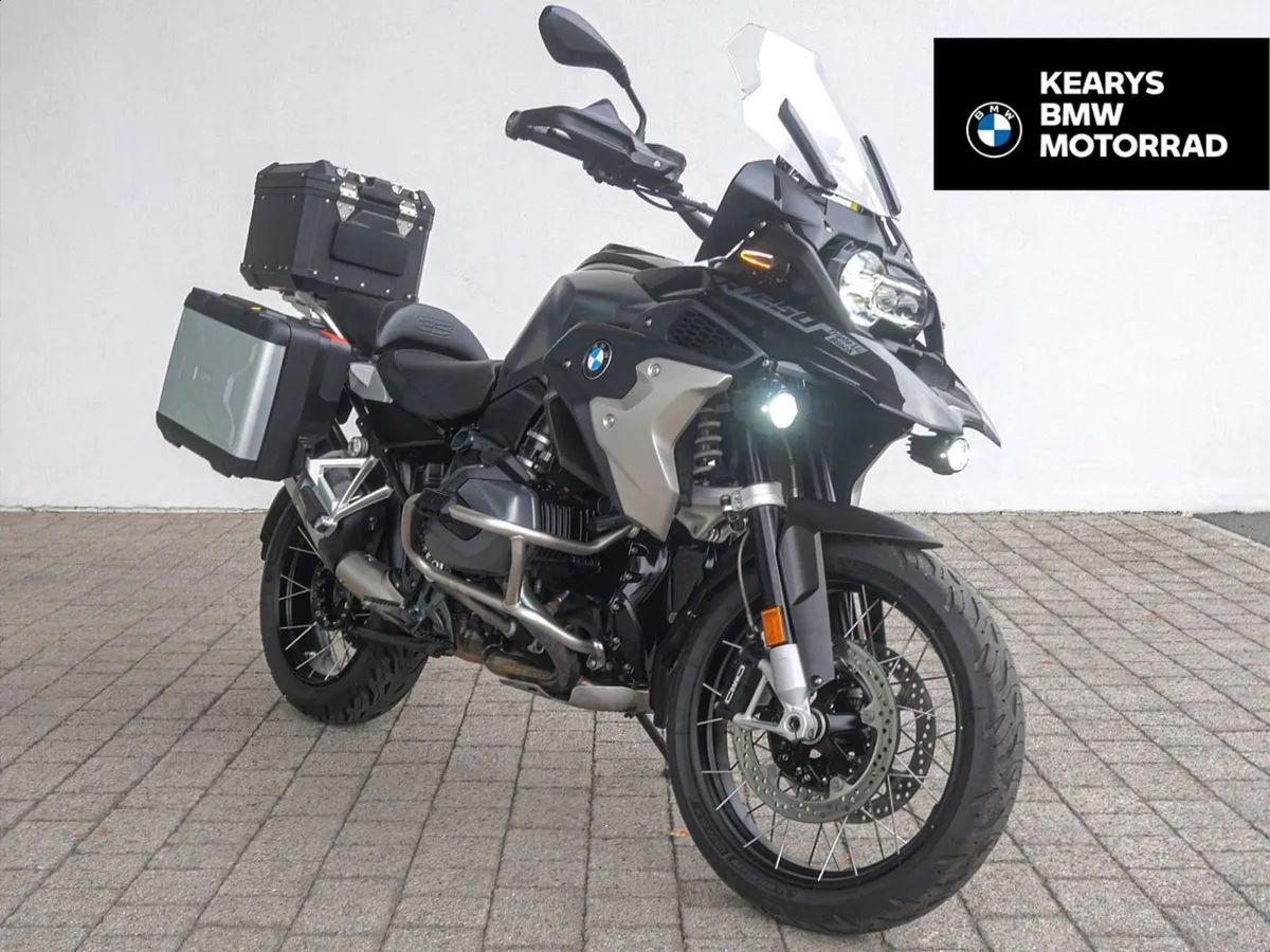 BMW R1250 GS Triple Black - Image 1