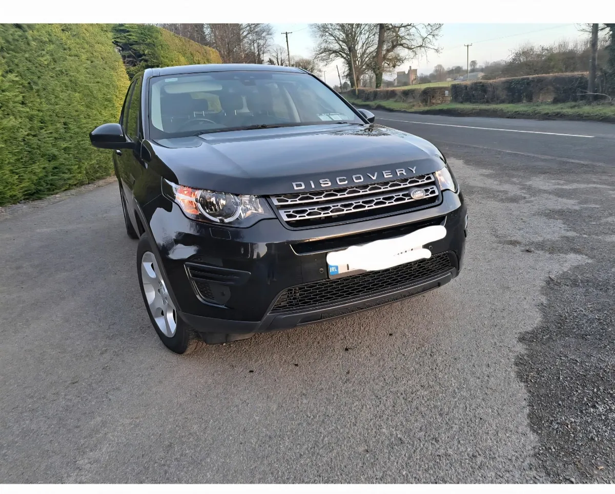 Land Rover Discovery Sport 2017 - Image 4