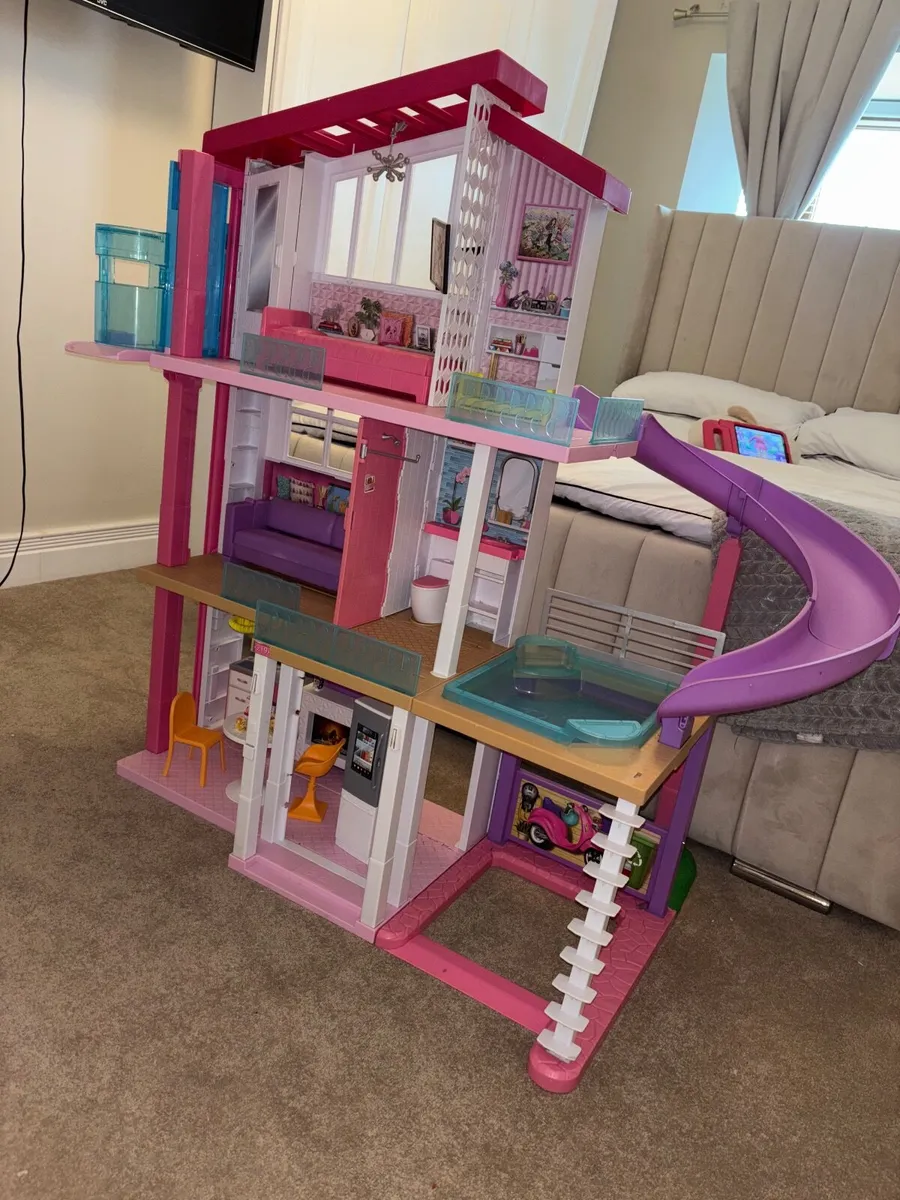 Barbie dreamhouse - Image 2