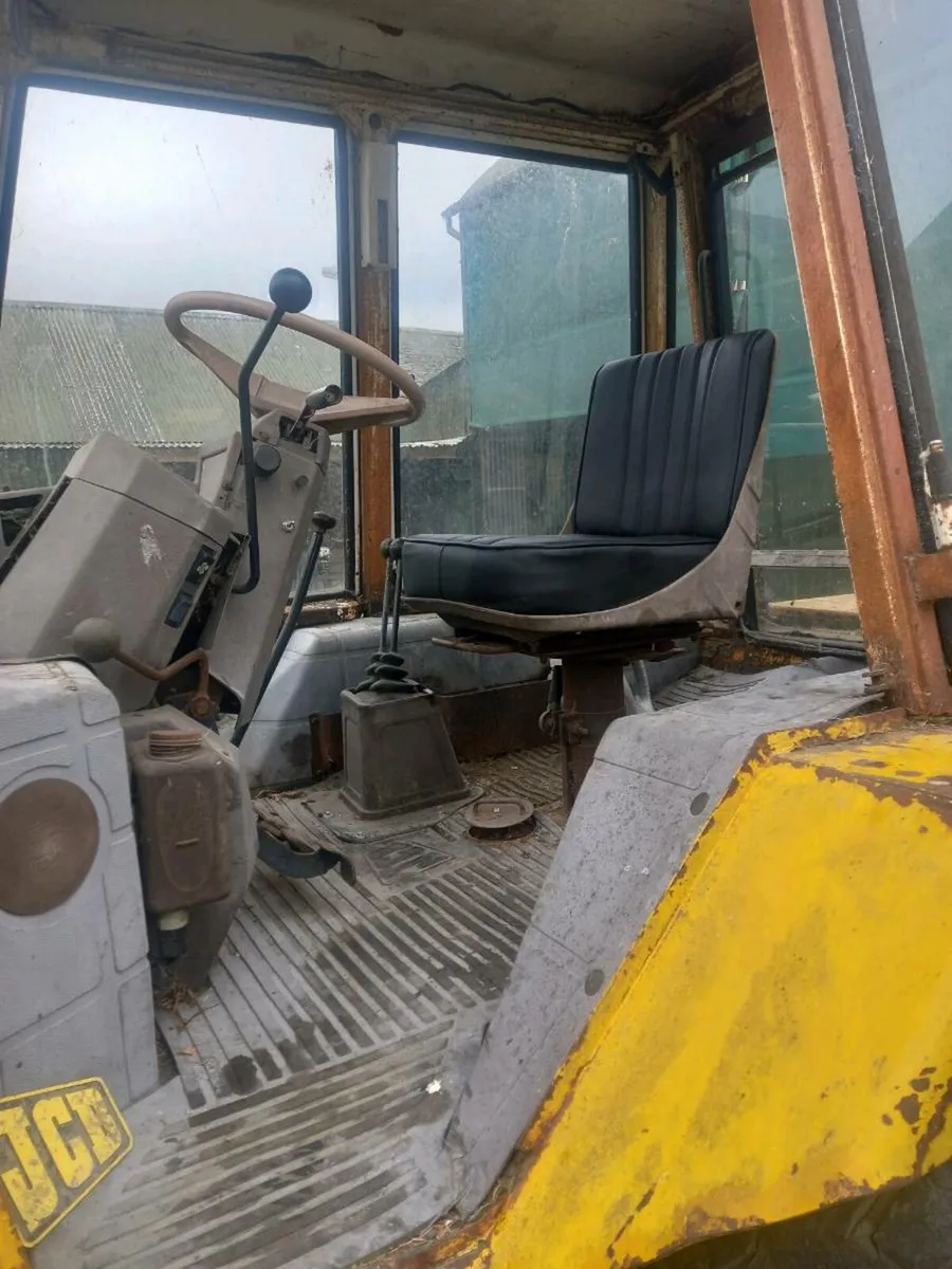 loader - Image 4