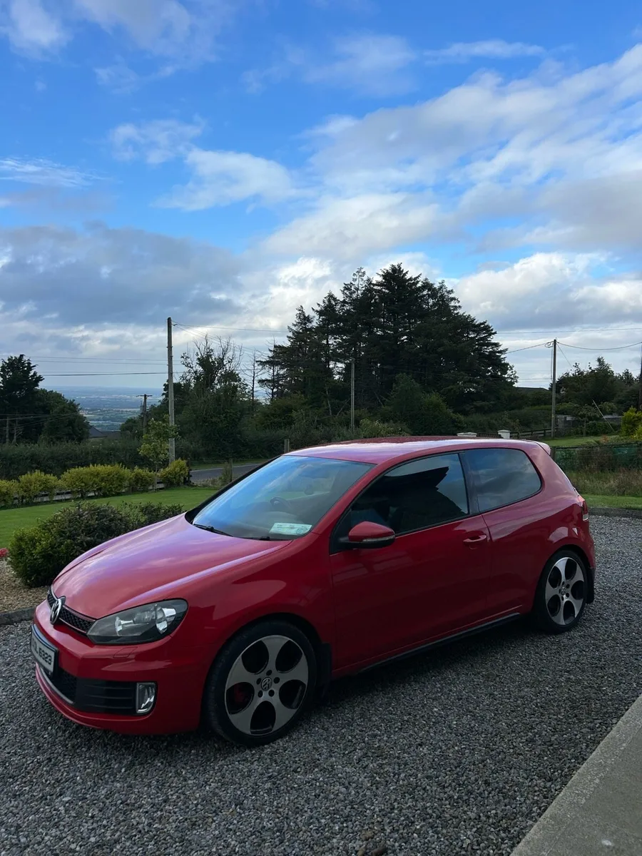 Golf gti €7500 - Image 1