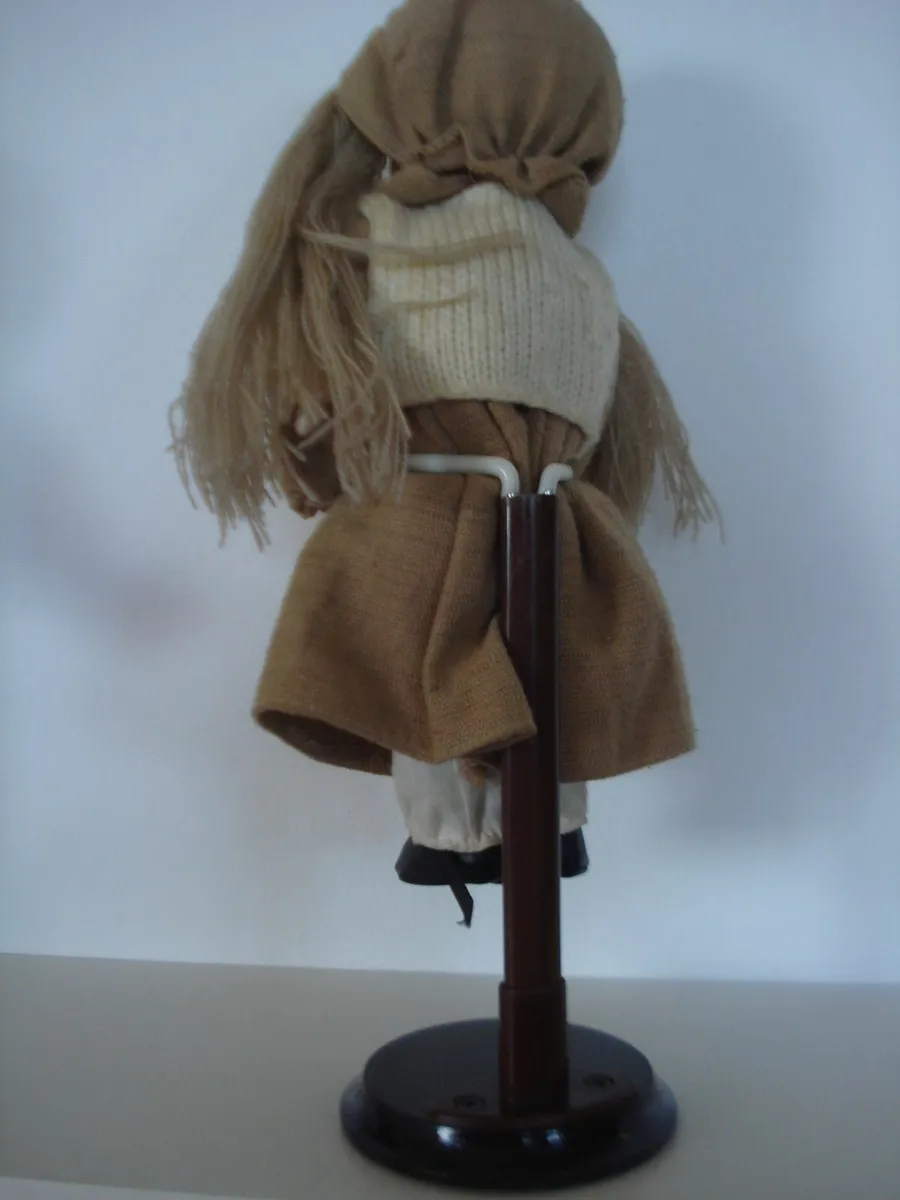 2 PORCELAIN DOLLS WITH HAND PAINTED FACES. - Image 4