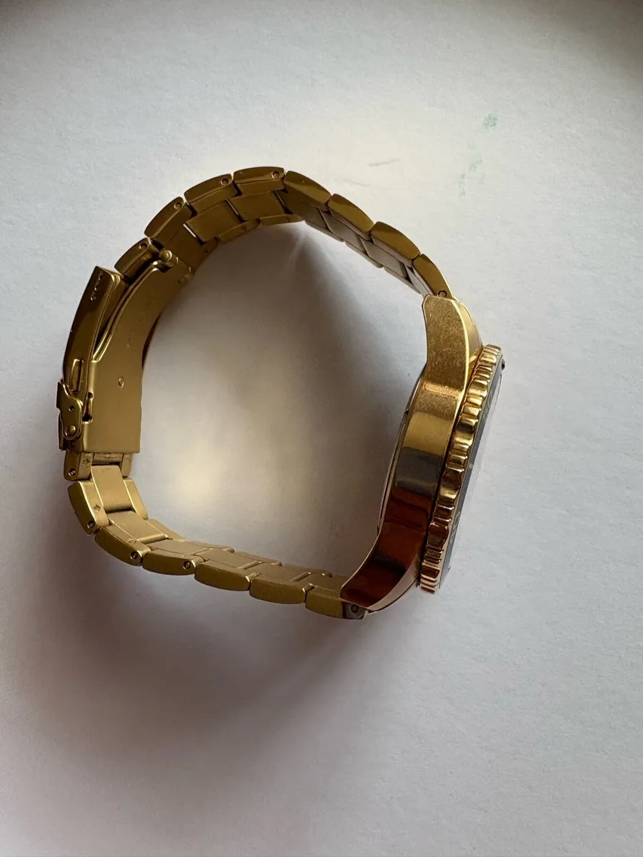 BULOVA WATCH NEW NEVER WORN - Image 2