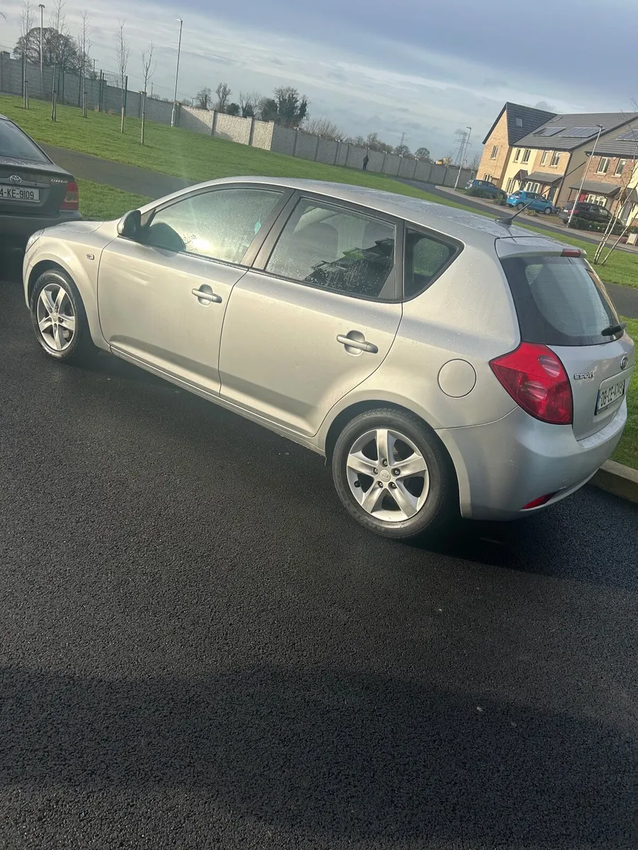 Kia Ceed 2008 - Image 1