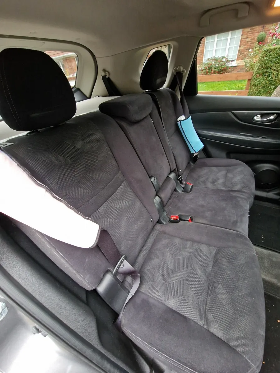 Nissan X-Trail 2016 7seater - Image 4