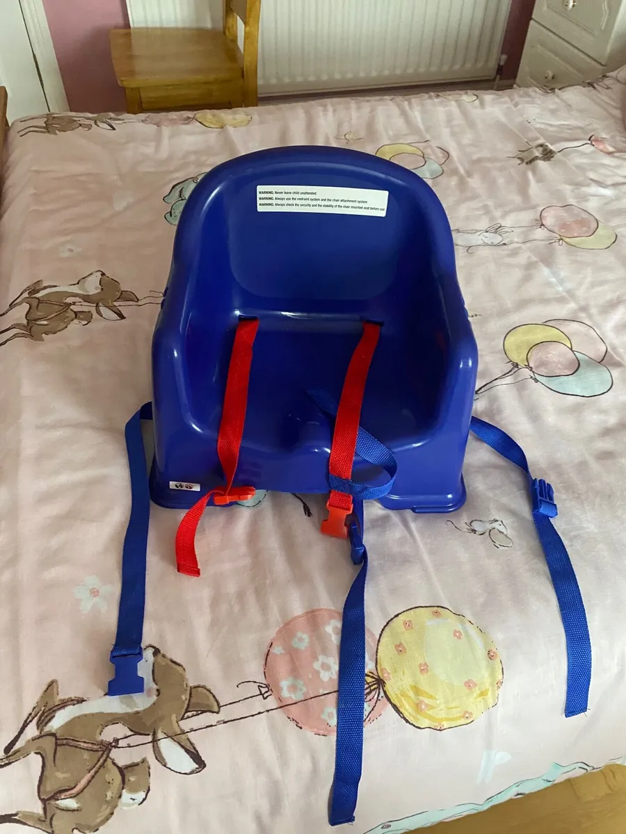 Baby booster seat for indoor chair - Image 1