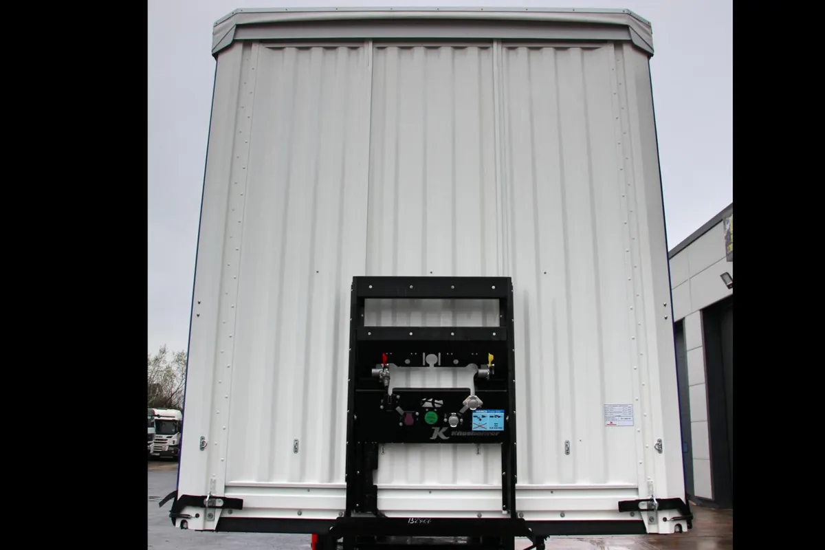 2025 KÄSSBOHRER 3 AXLE EUROLINER CURTAINSIDER - Image 2