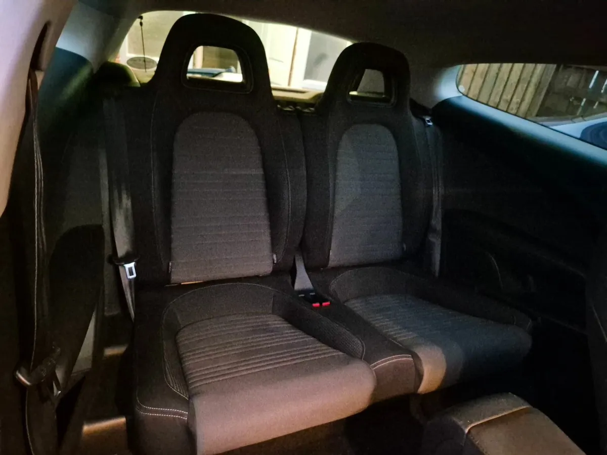 Volkswagen Scirocco 2011 - Image 3