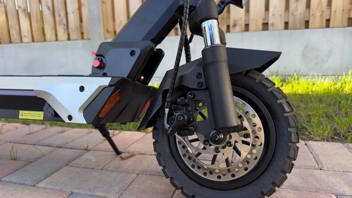 Kukirin M4 Max e-scooter (USED ONCE FOR REVIEW) - Image 4