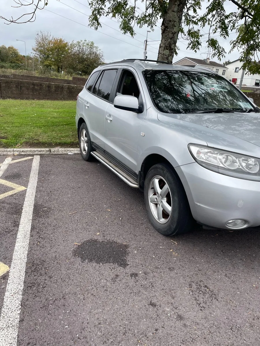 Hyundai Santa Fe - Image 1