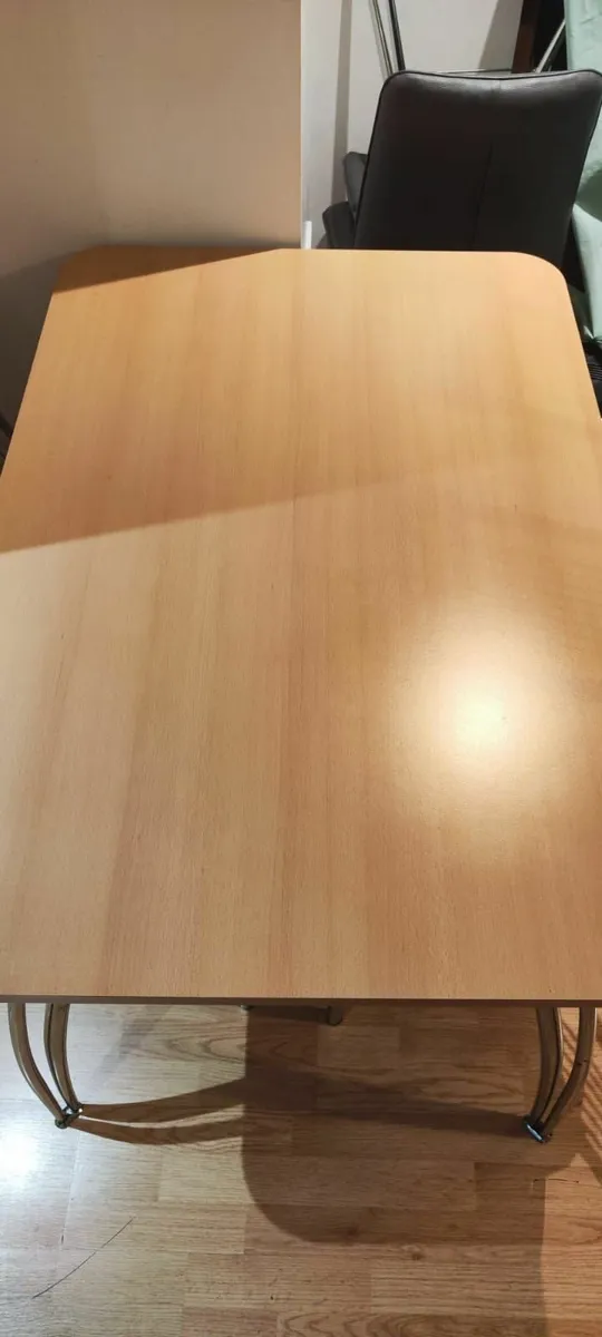 dinner table with 4 chairs - Image 2