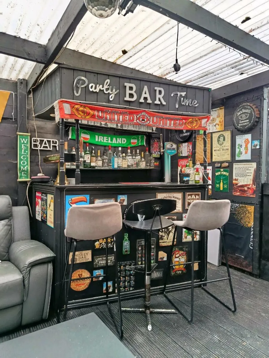 Bar and accessories 🍺🍺 - Image 1