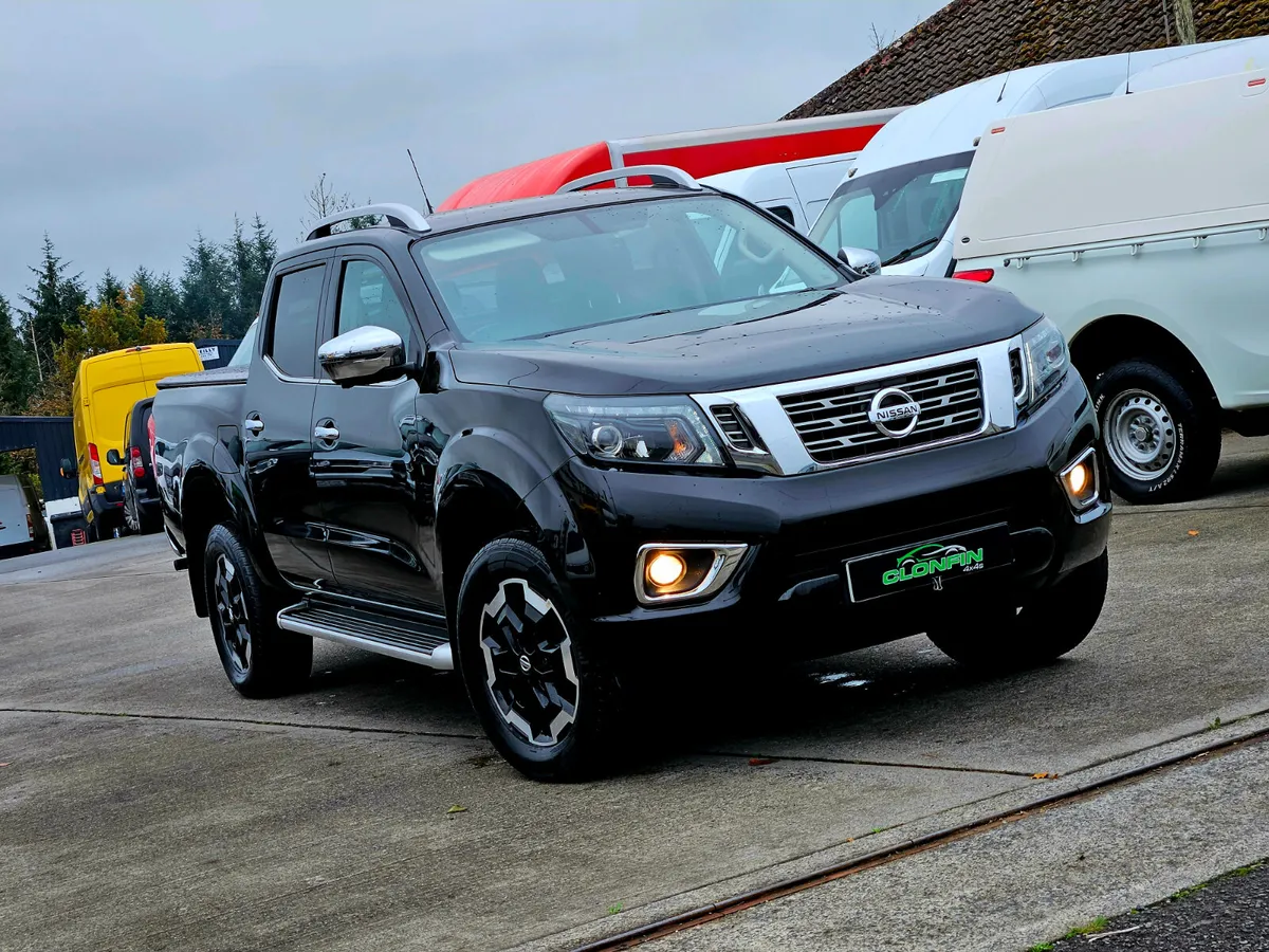 2021 NISSAN NAVARA TEKNA MODEL AUTOMATIC NP300 2.3 - Image 3