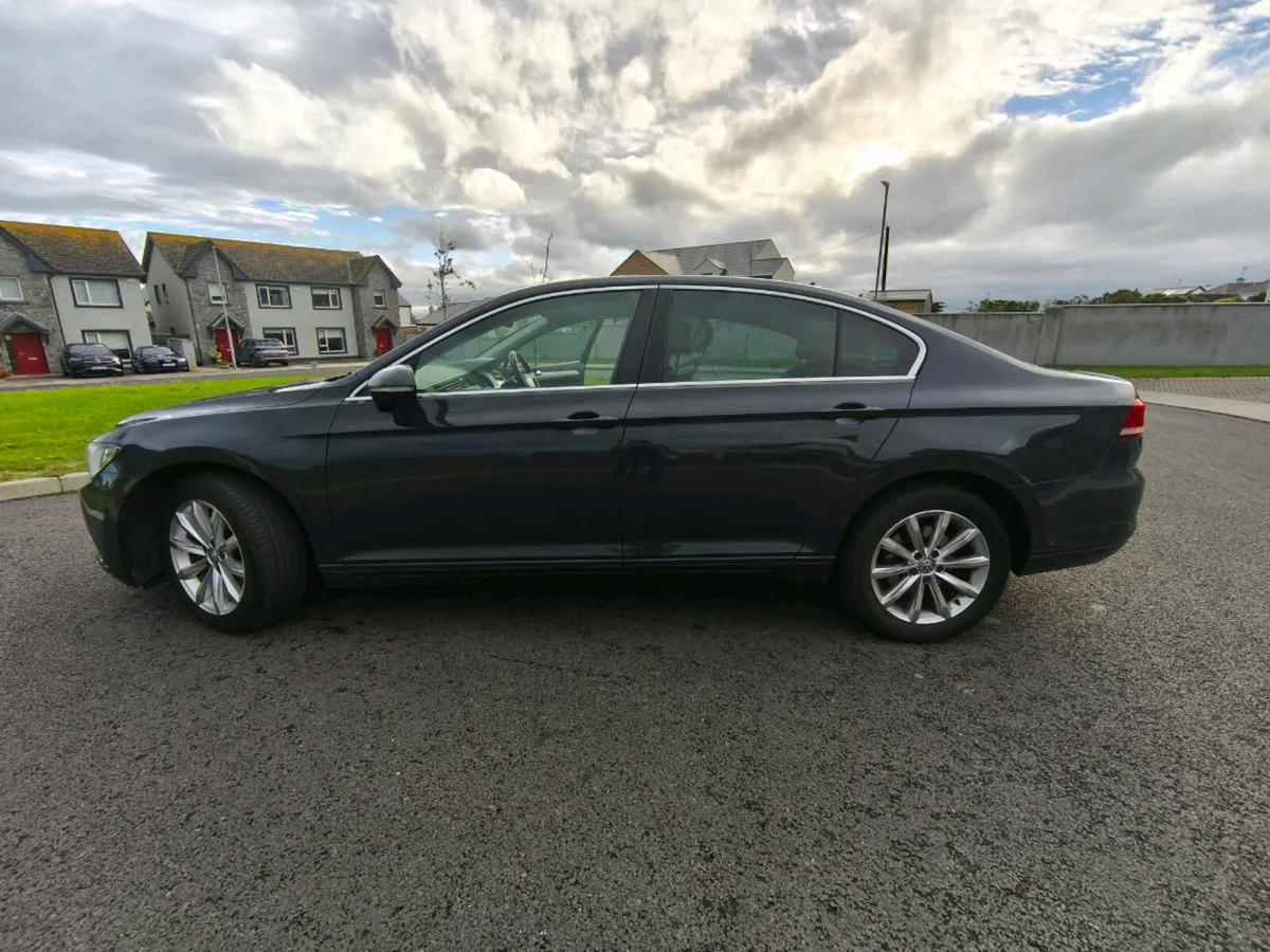 Volkswagen Passat 2017 SE Business 2.0 Diesel - Image 1