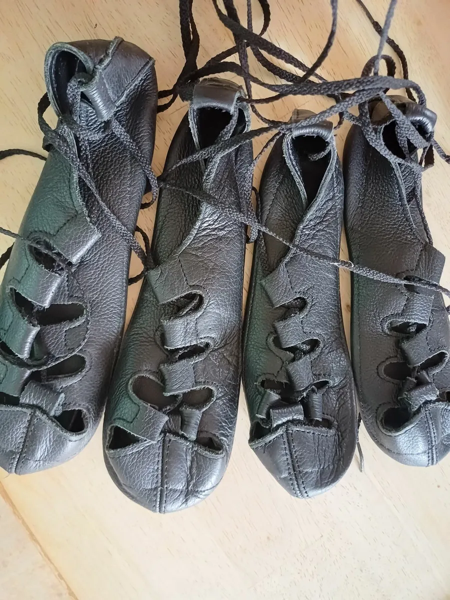Irish dancing shoes - Image 1