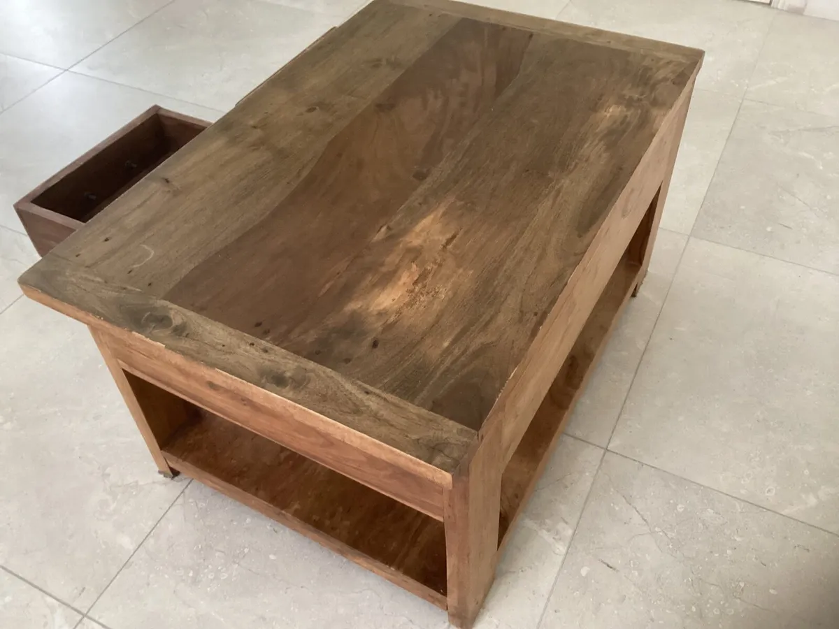 Coffee table - Image 1