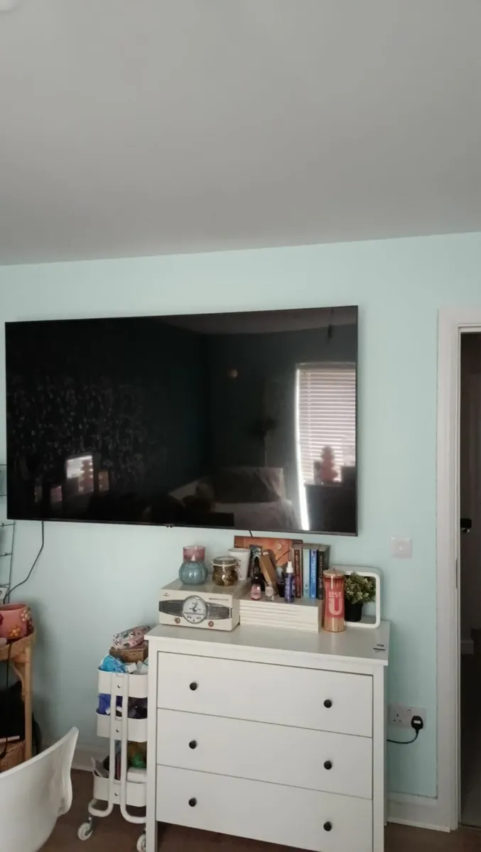 LG 75 inch 4k HD TV - Image 1