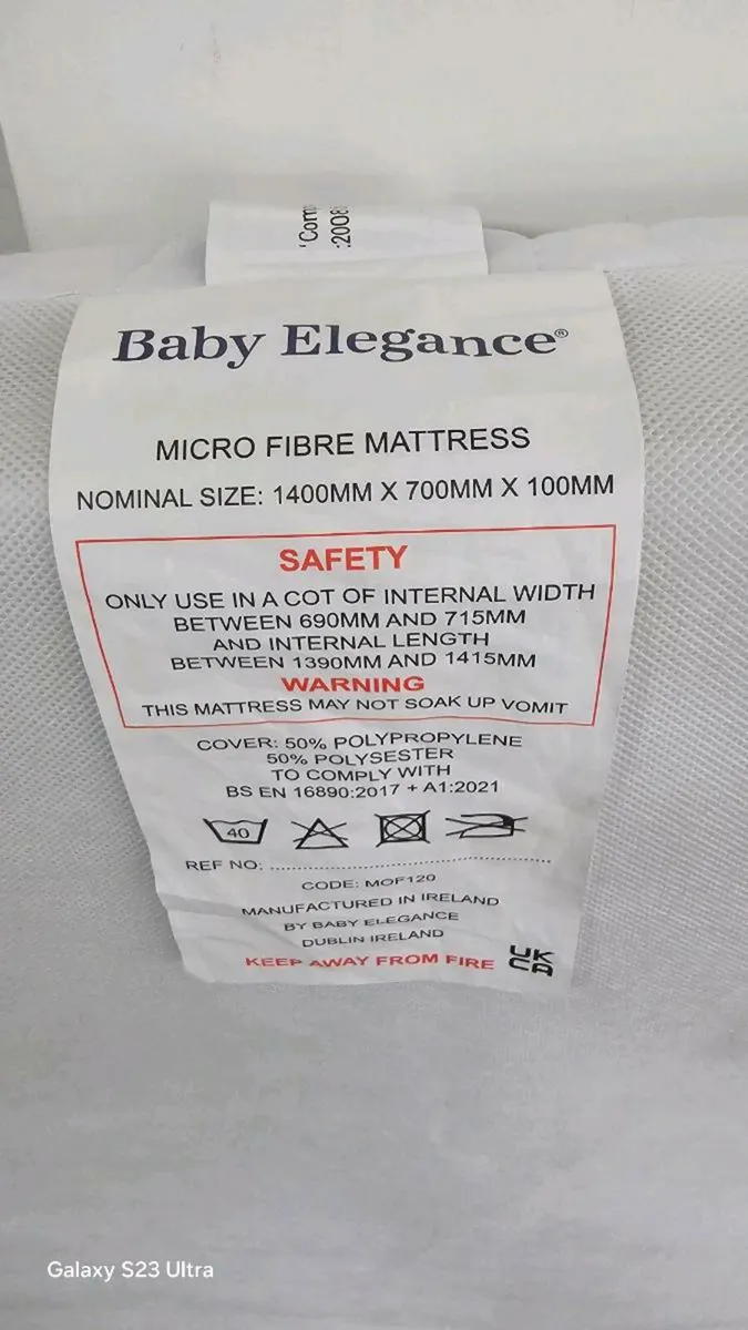 Baby's cot - Image 1