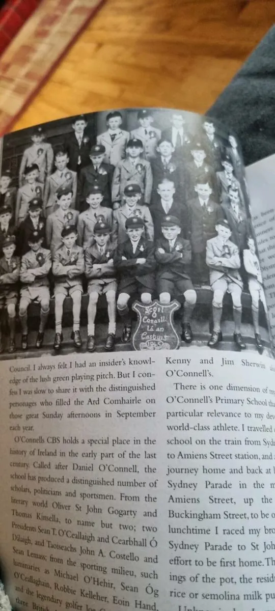 BOOK SIGNED BY THE GREAT RONNIE DELANEY - Image 4