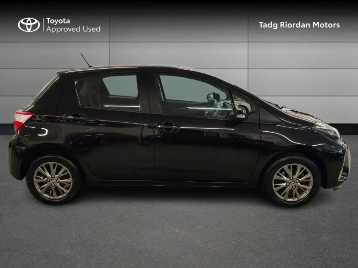 Toyota Yaris 1.0 5DR LUNA - Image 3