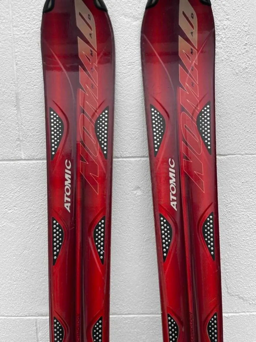Atomic Nomad Crimson Skis & Salomon Bindings - Image 2