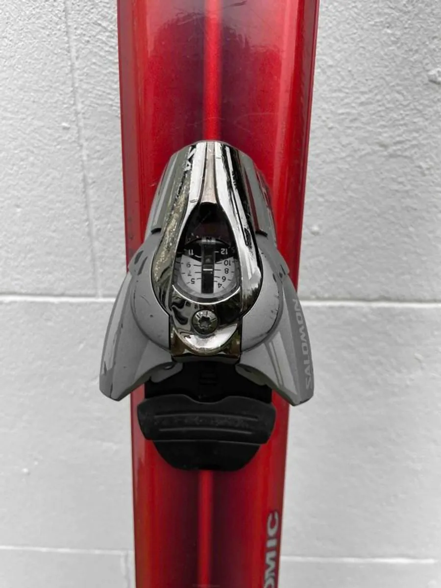 Atomic Nomad Crimson Skis & Salomon Bindings - Image 4