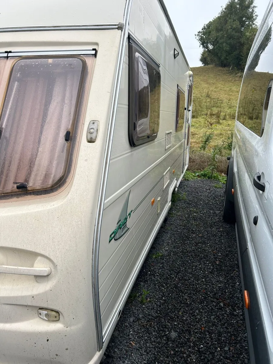Avondale caravan - Image 2