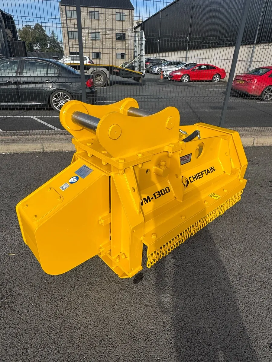 Chieftain CWM-1300 Wood Mulcher - Image 1