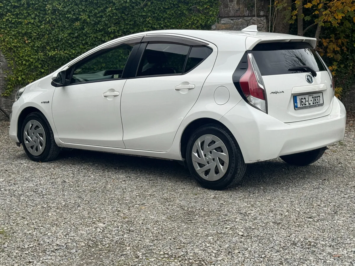 2016 Toyota Aqua 1.5 Hybrid - Image 3