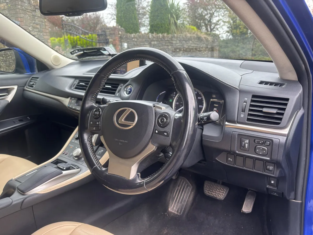 2016 LEXUS CT200 SPORT AUTOMATIC NCT & TAX - Image 2