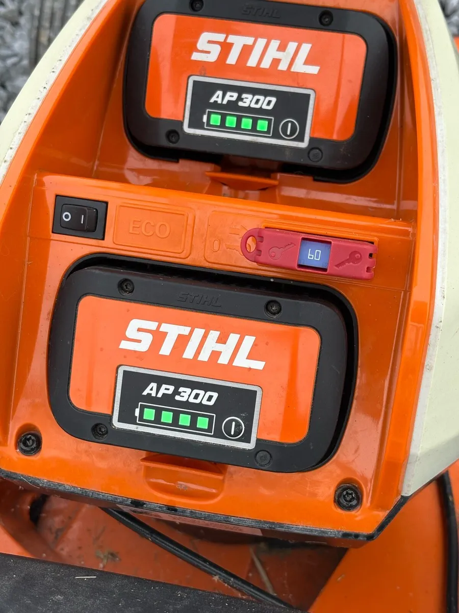 Stihl RMA 44B TC Electric Lawnmower - Image 2