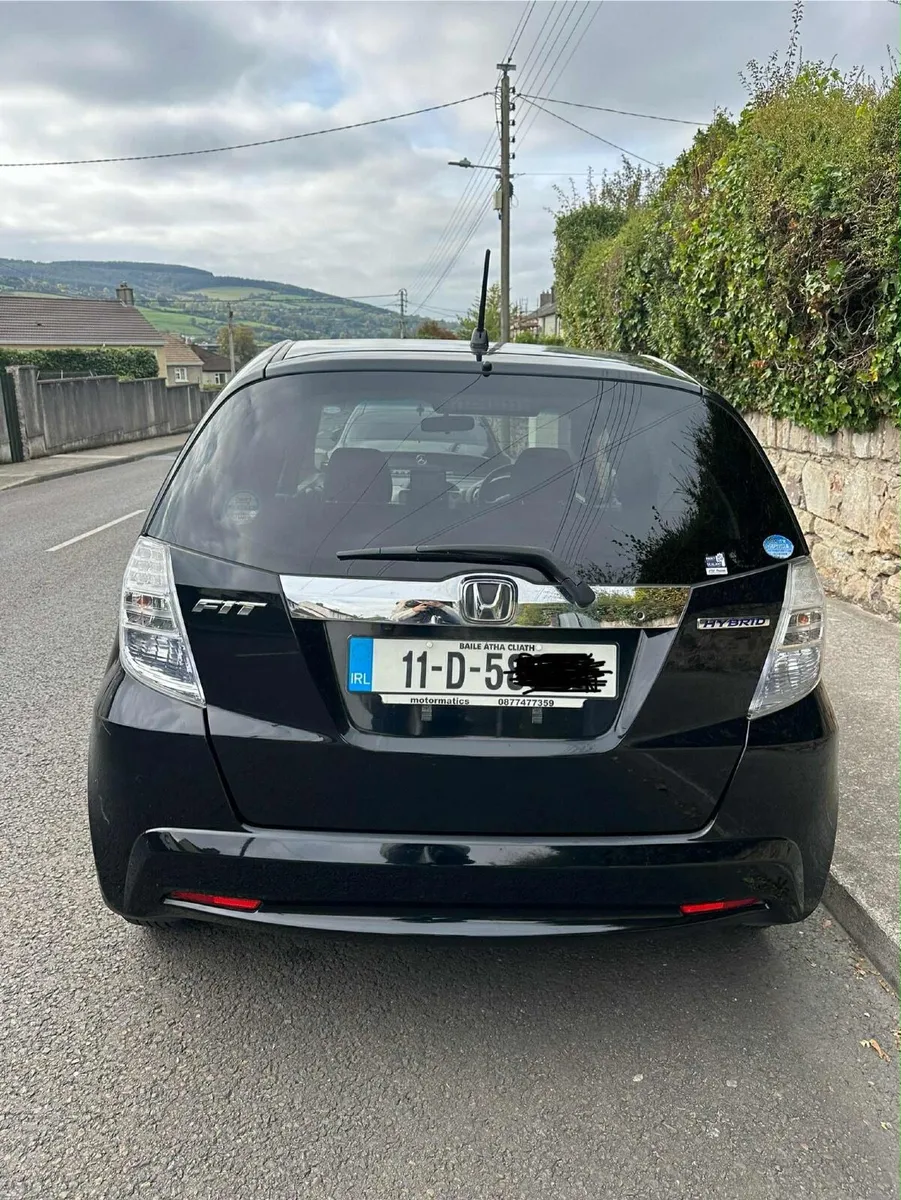 Honda Fit 2011 - Image 2