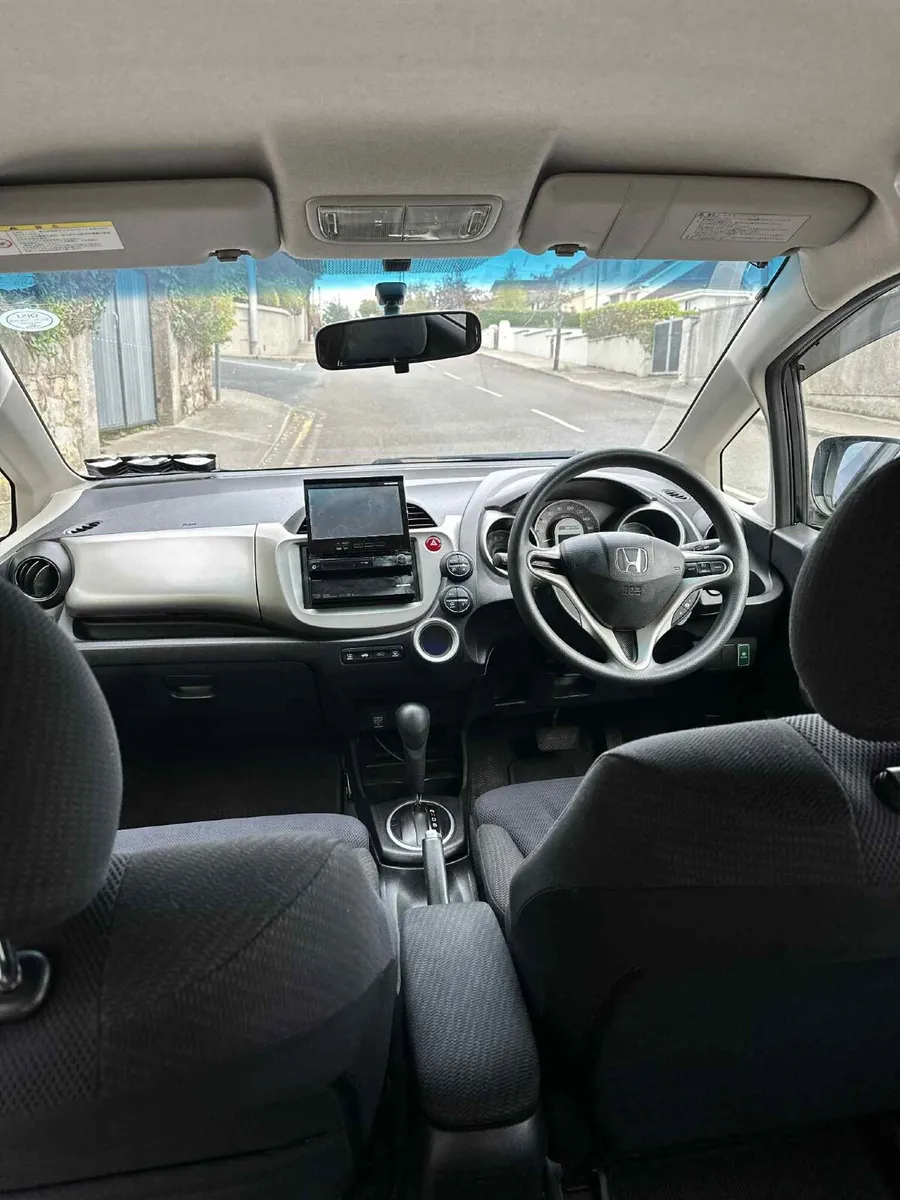 Honda Fit 2011 - Image 4