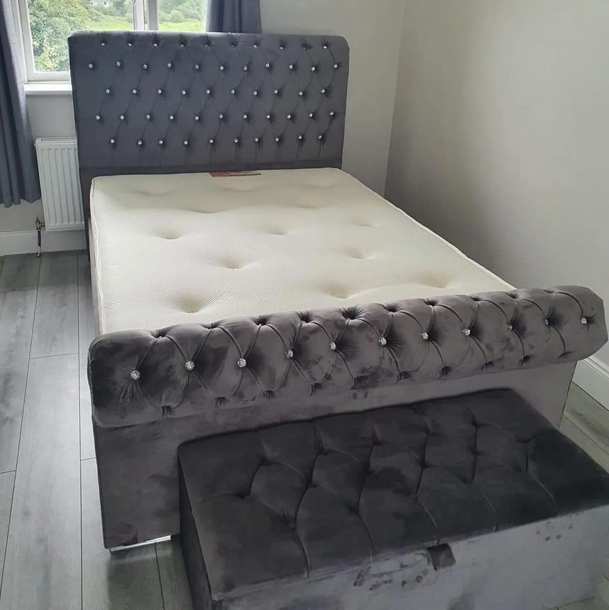 Frame beds - Image 1