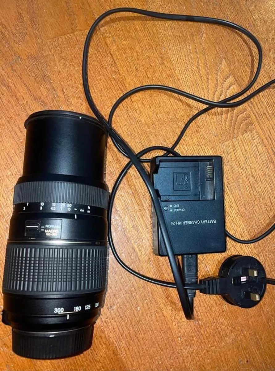Nikon D3200 with extra lense - Image 3