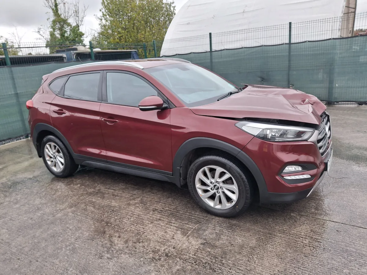 2016 Hyundai Tucson Comfort plus 1.7 - Image 4