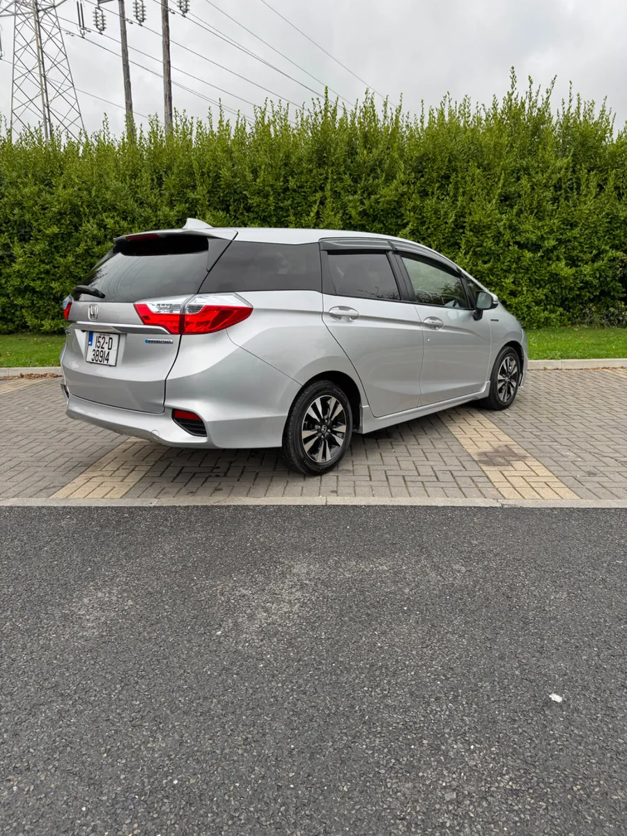 Honda shuttle 1.5 Hybrid - Image 4