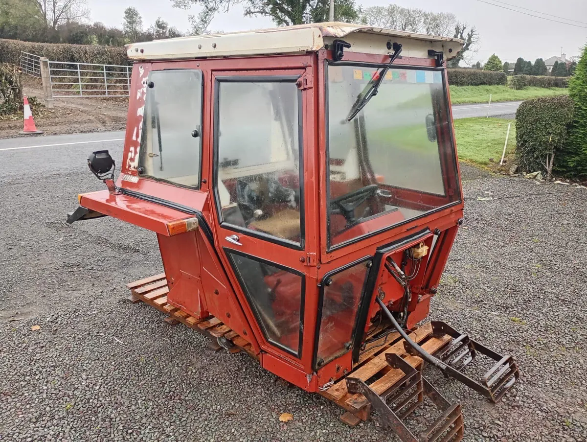 European FIAT Cab suits 580/680/780/880/980 - Image 1