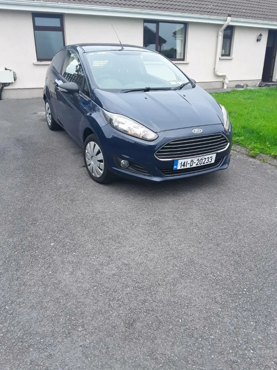 Ford Fiesta Van - Image 2