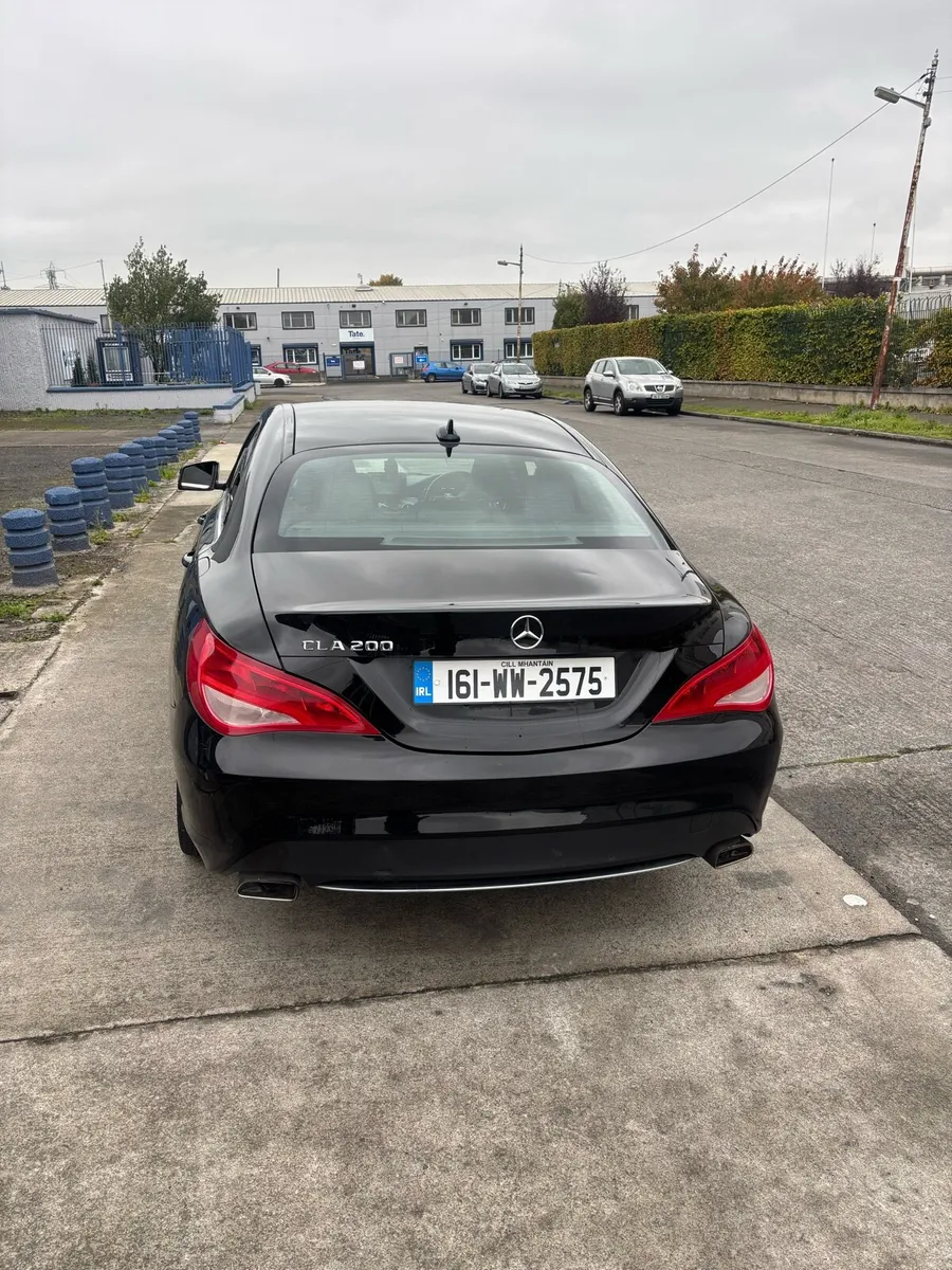 Car - Image 3