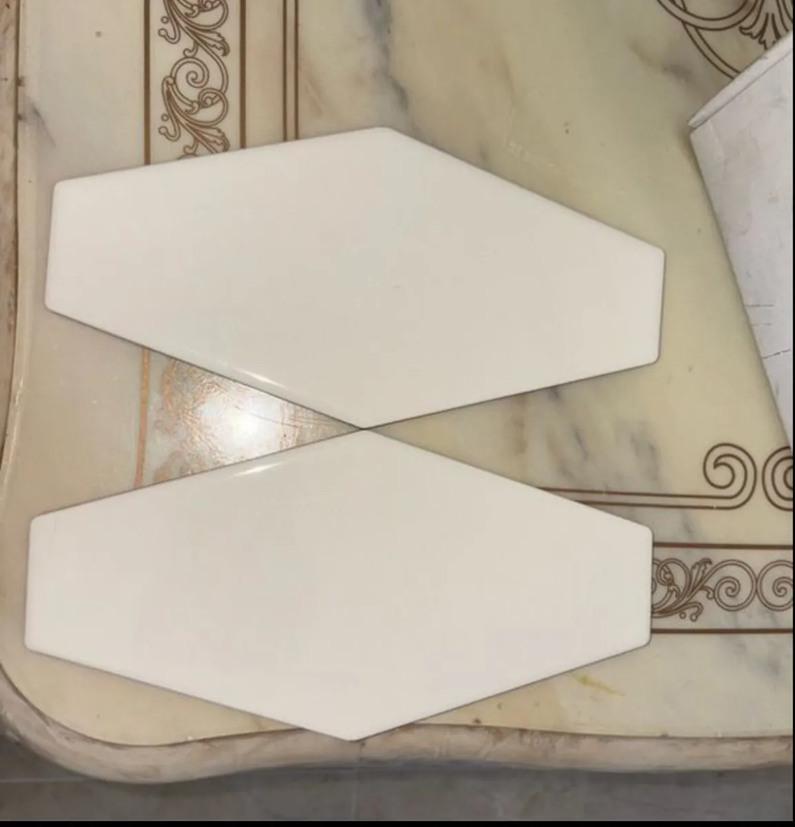Kitchen tiles - Image 1