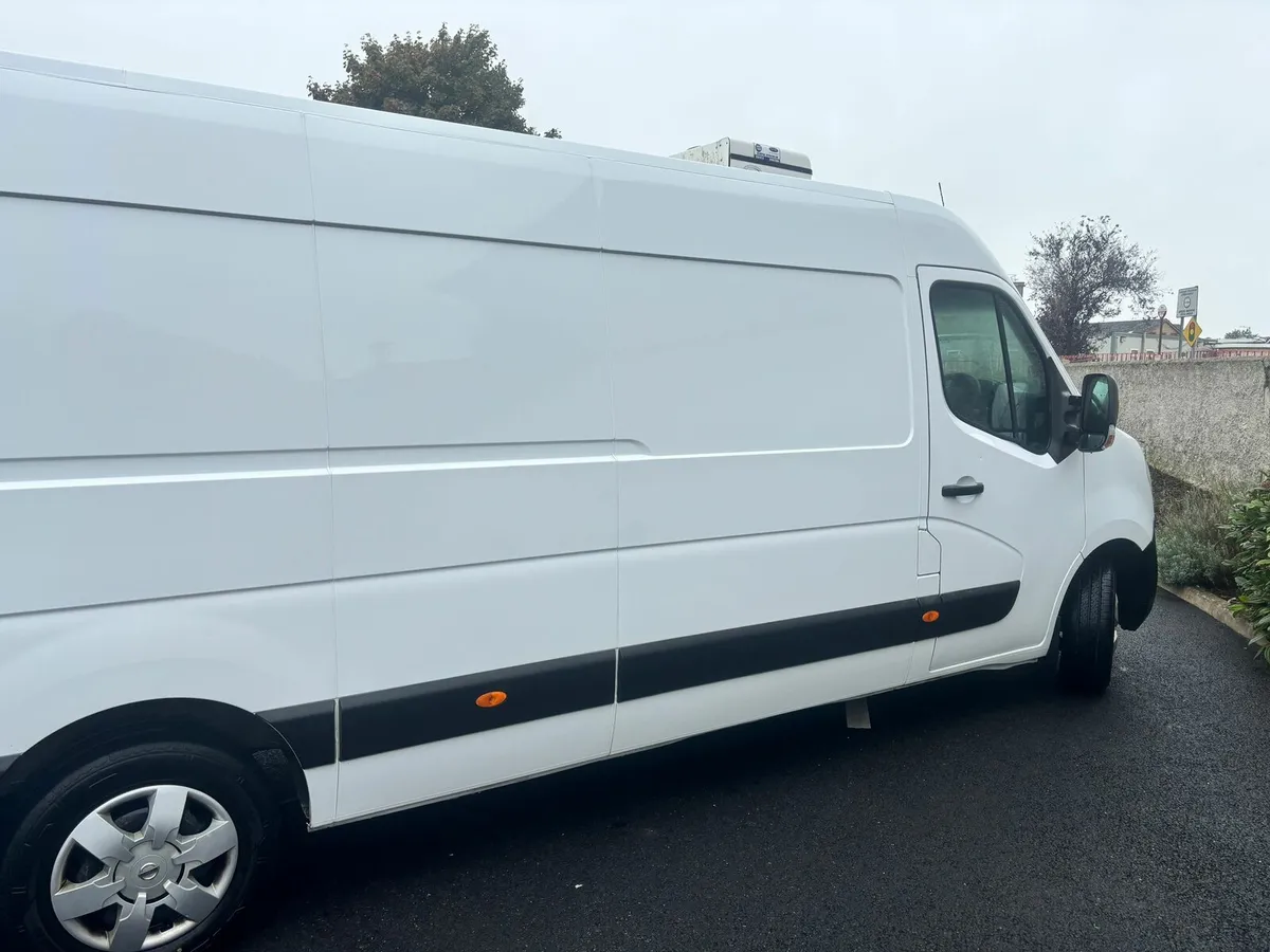 Refrigerated van - Image 4