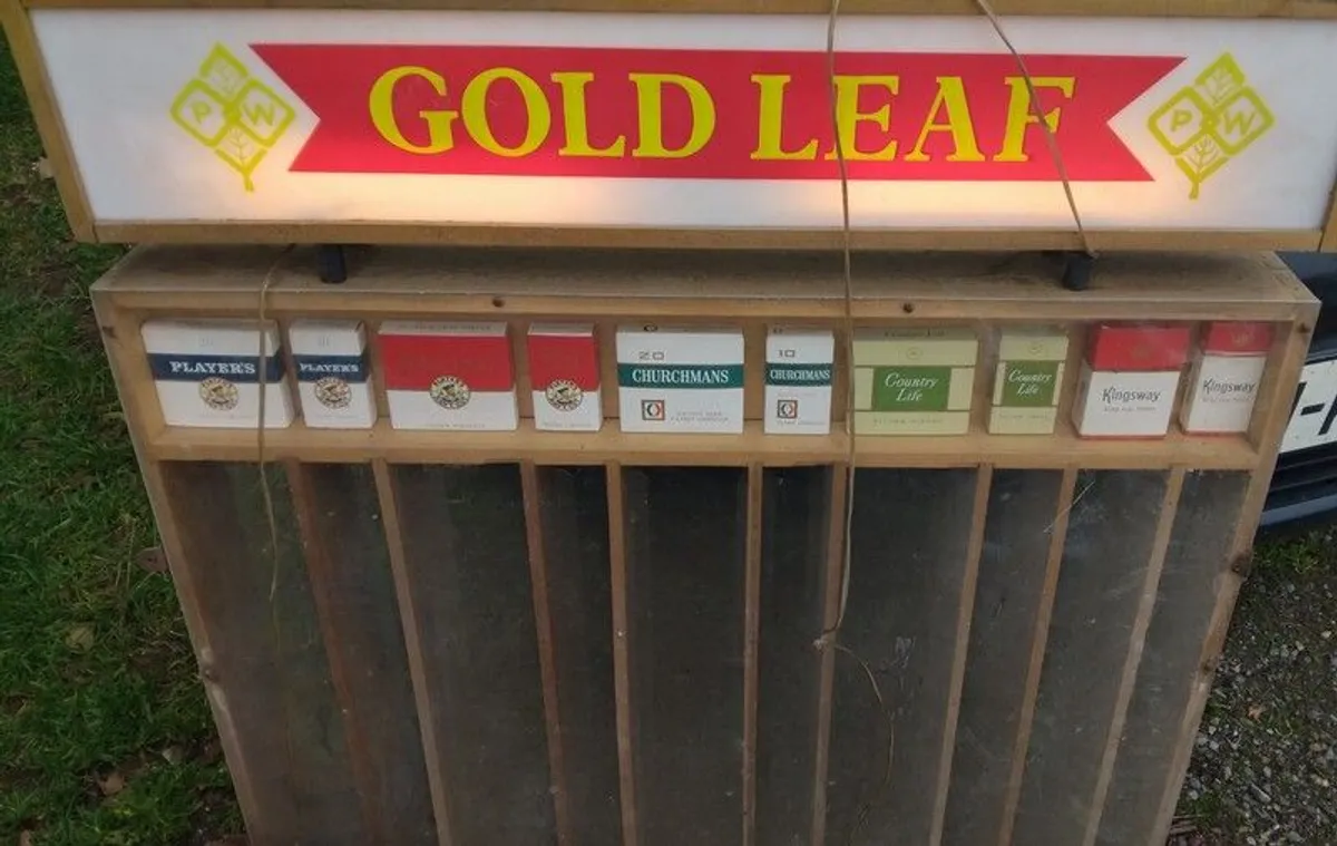 Vintage cigarette shop display 60,s 70,s lights working - Image 1