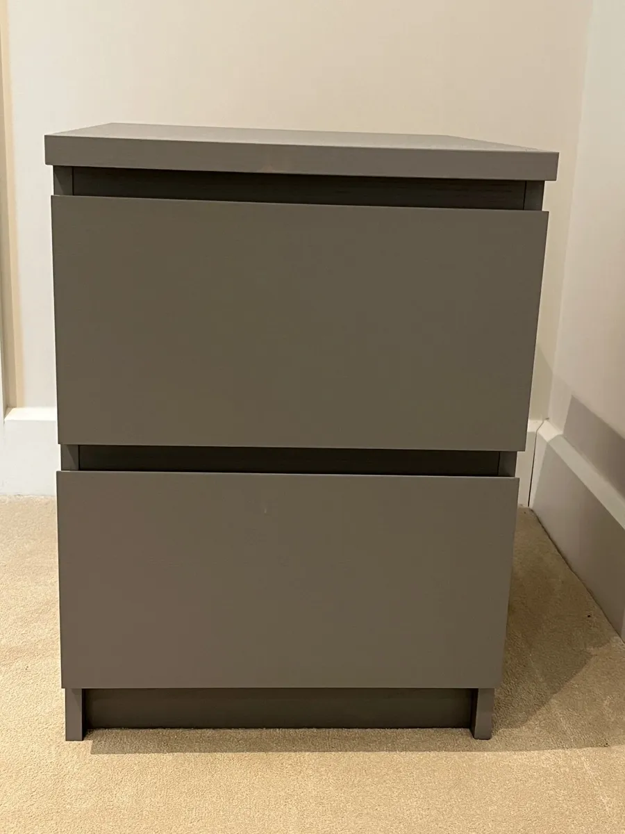 Bedside lockers  (Pair) - Image 1