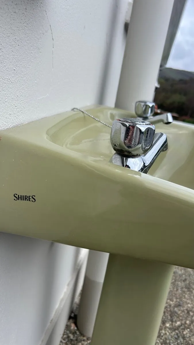 Green bathroom suite (complete set) - Image 1
