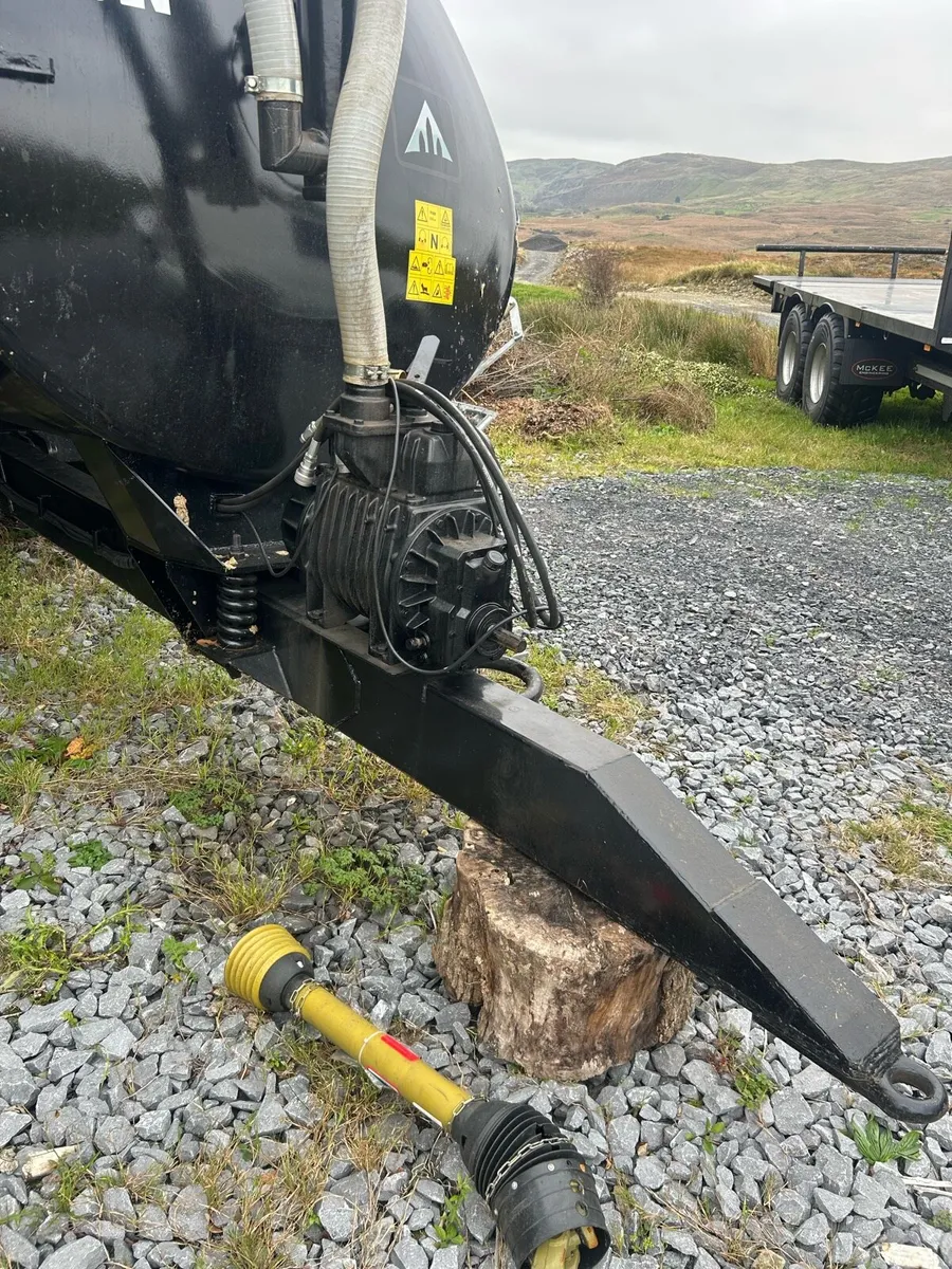 Pump for slurry tanker - Image 1